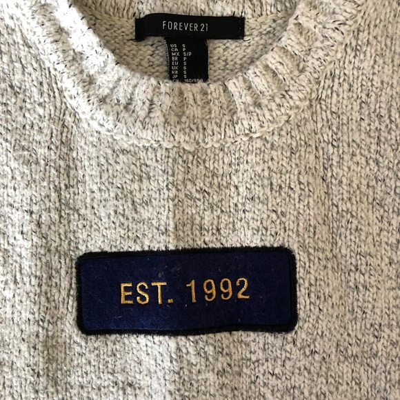 Knitted crew neck sweater - Picture 2 of 6
